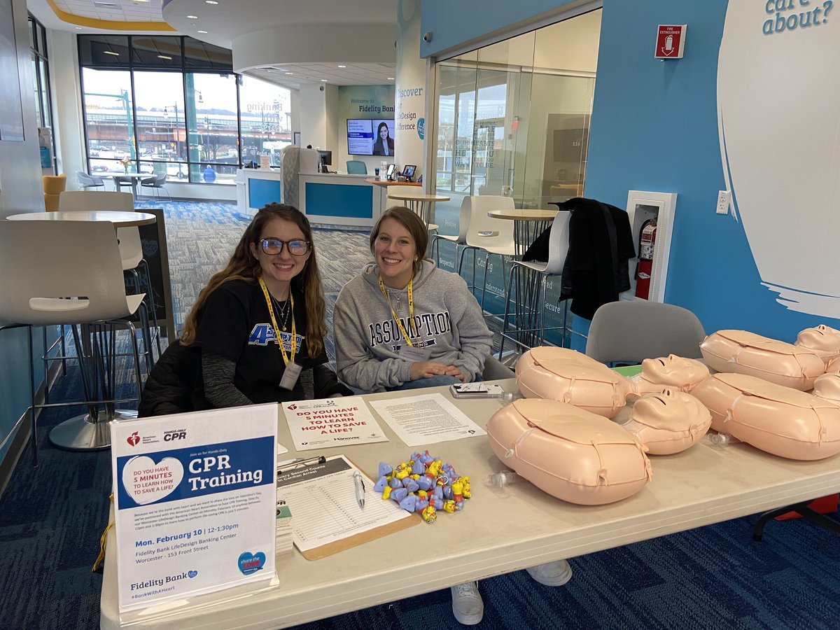 AssumptionURN's tweet photo. Assumption SON hands-only CPR training Fidelity Bank Front st 12-1:30p😷💙🐾 https://t.co/GECFhSDdn8