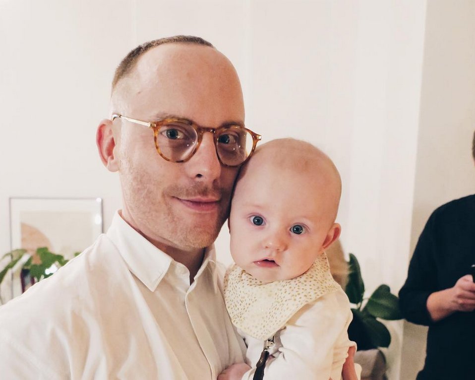 Tomorrow we're welcoming <a href="/danielolof/">Daniel Källbom</a> who'll join Sweet Studio. Daniel in the past made some great product design at <a href="/qapitalapp/">Qapital</a>, <a href="/studiokallbom/">Studio Källbom</a>, <a href="/Spotify/">Spotify</a> and <a href="/doberman/">Quonda</a>.