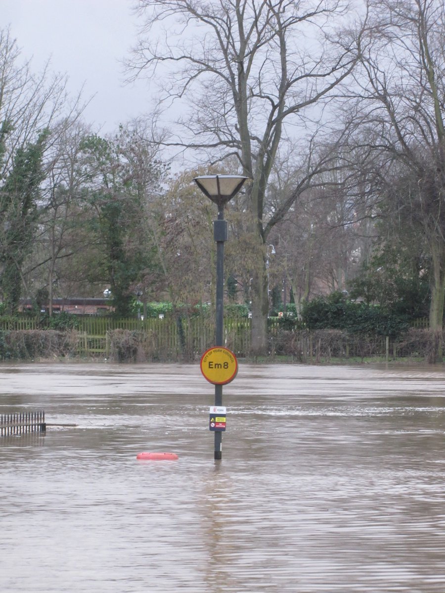greenbeltsal's tweet photo. #BlueBridge
What would the #flooding really be like without all the #AlleviationSchemes up above #York
Thousands of acres #FloodedFarmland
@CityofYork @EnvAgency @EnvAgencyYNE https://t.co/h4sjK1WEW9