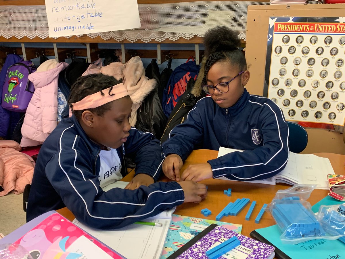 Grade4sfabx's tweet photo. Grade 4 got a better understanding of division using Math Manipulatives.@SFAgrade4, @SFABronx, #mathmadeasy. https://t.co/PeTvlmBZiW