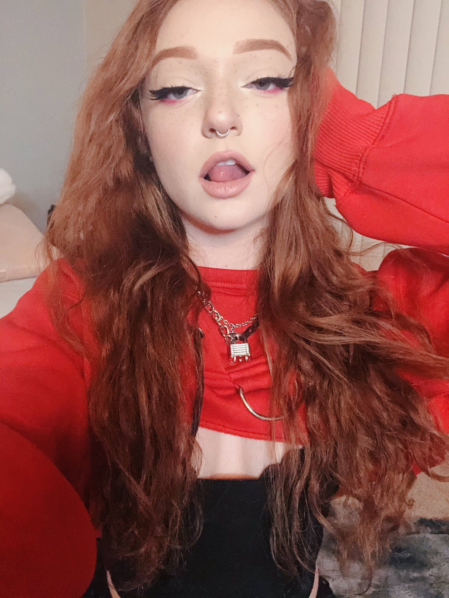 FionaTheFox ☾ on Twitter: "kisses…