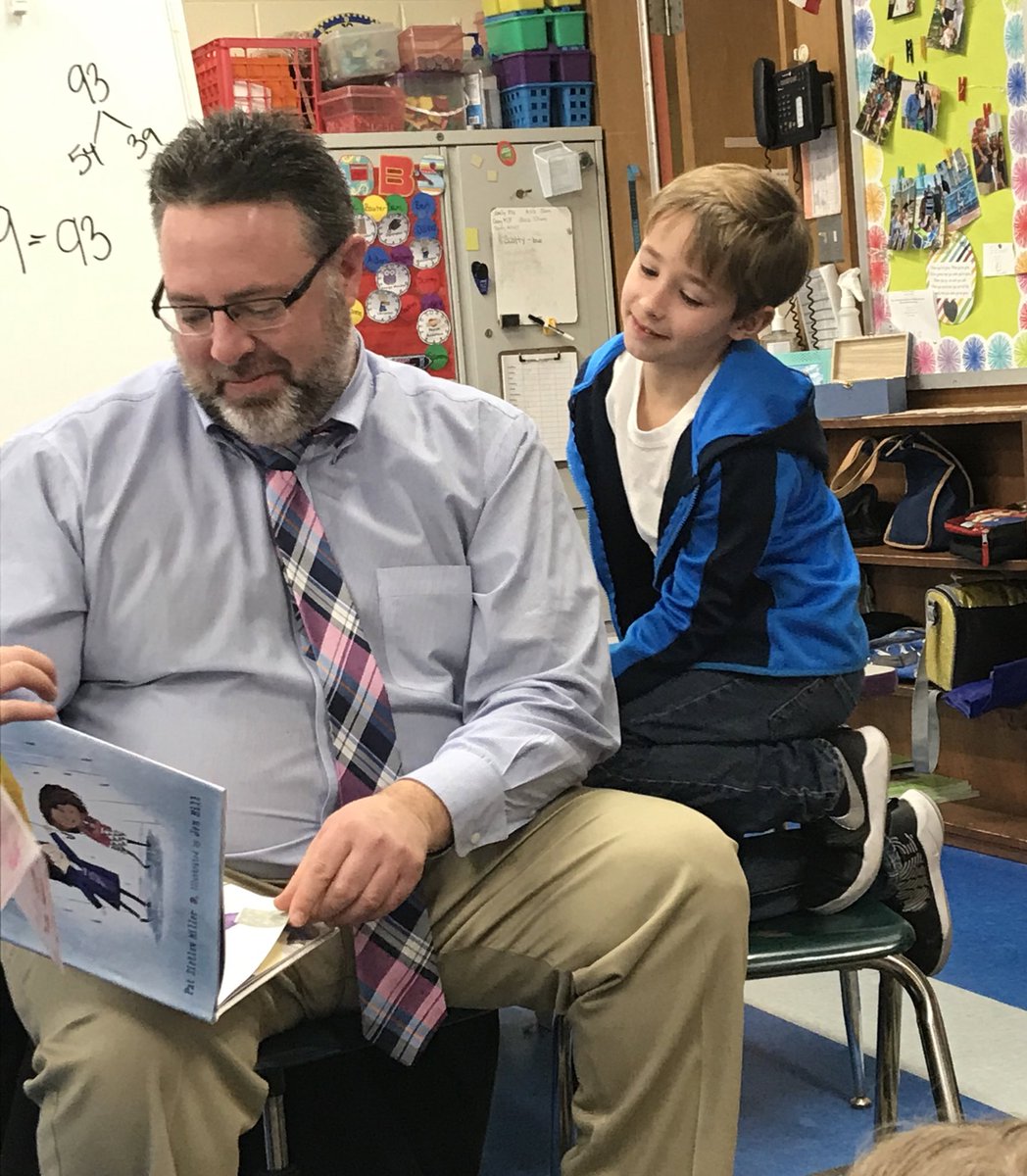 kidsof214's tweet photo. We had a special guest reader for Reading week! Our theme is empathy. https://t.co/cYV39lmWut