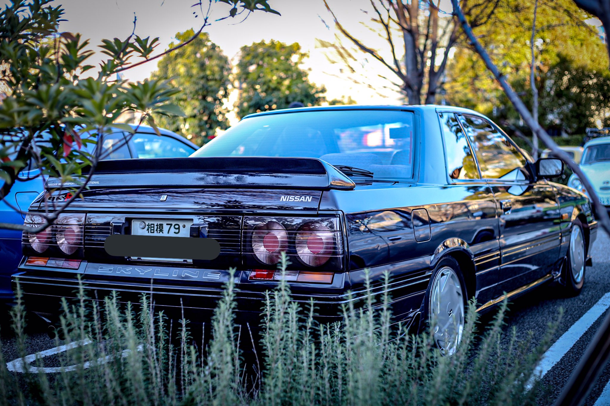 19bmw5i 1987 日産スカイライン 2ドアスポーツクーペ Gts R R31 800台限定のグループaホモロゲーションモデル ボディカラーはブルーブラックのみで 通常モデルと同じ意匠のホイールキャップ F31レパードと共通 を装備していまし