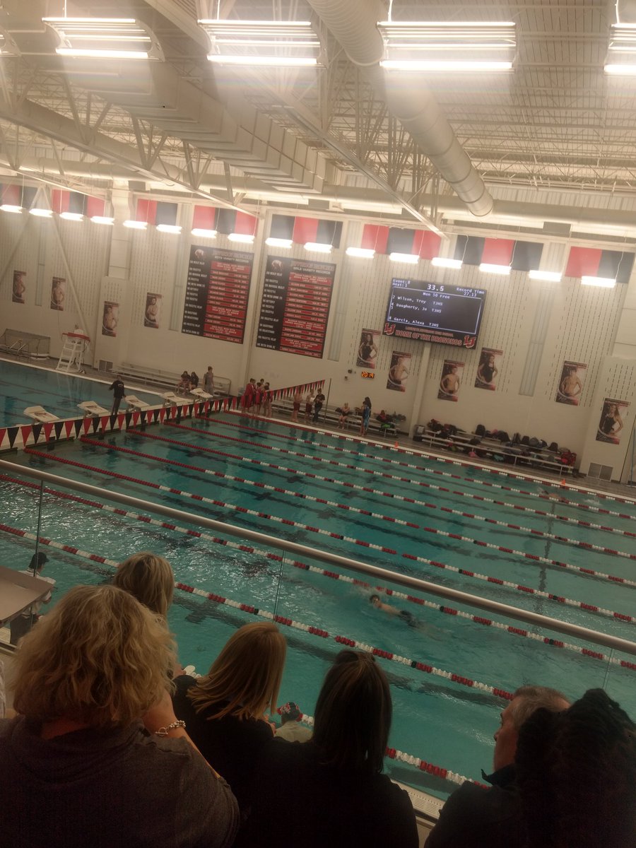 Enjoying the Natatorium watching my niece swim her first Tecumseh meet! Go Bronchos! ♥️♥️🏊‍♀️ @TJHS_Athletics @TecumsehJrHigh