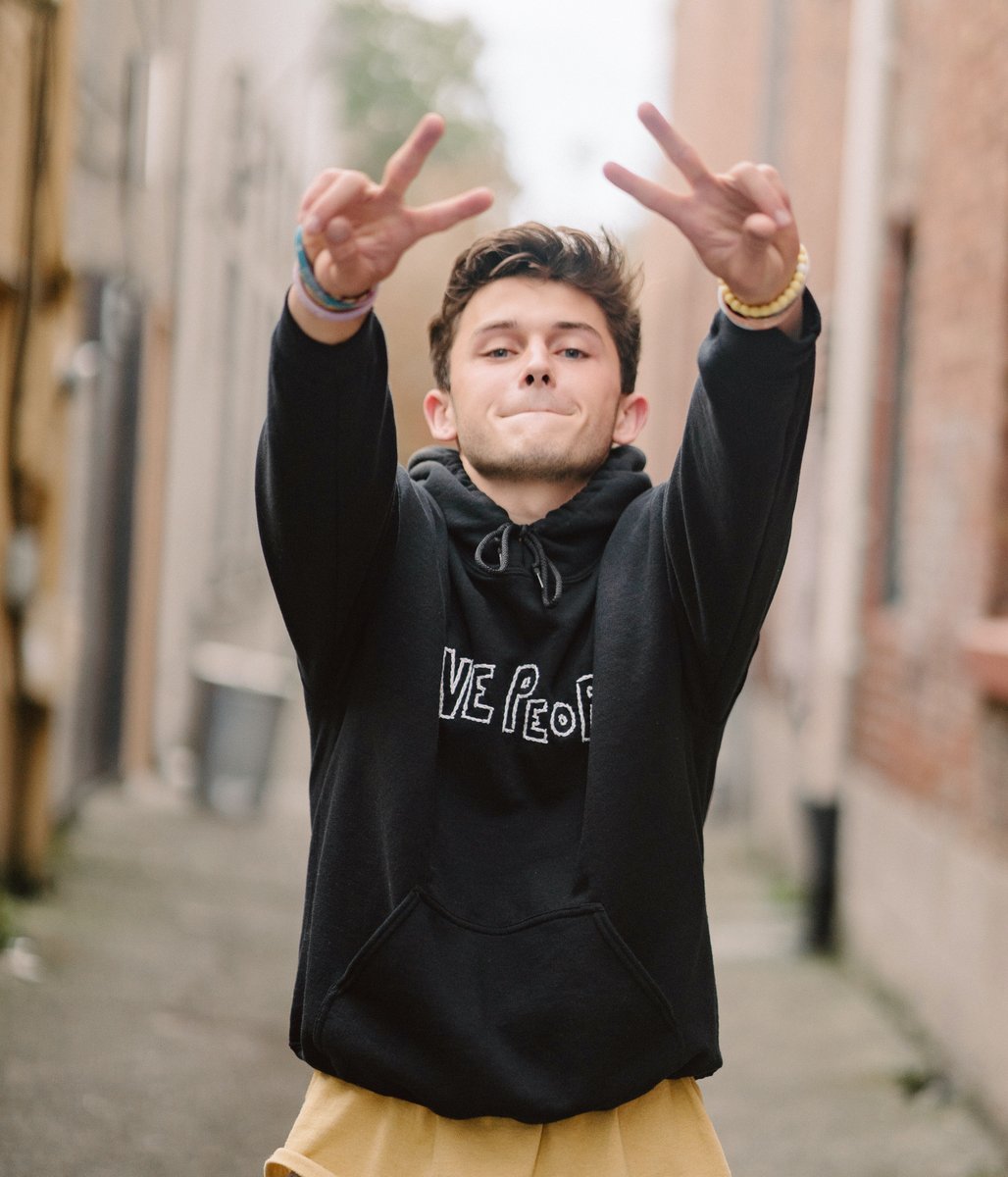 SERVUSCon's tweet photo. Bringing the #HYPE, we have @MOViN925's very own Justin Barnes. He'll be joining @SumnerSpartans alumnus Jared Smith, who was #SERVUS2019's conference emcee and currently the speaker for @P_LovePeople. Look out for these two on the 26th!! #SERVUS2020 https://t.co/aAmIJCM2ON