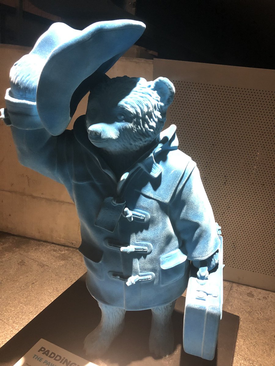 POvermeer's tweet photo. At Paddington station, I see my old friend and he gives me a huge smile! 
On my way to Reading for some BD BIOSCIENCES awesomeness. Changing the world of healthcare. 🙏 https://t.co/3g0qUNfBbH