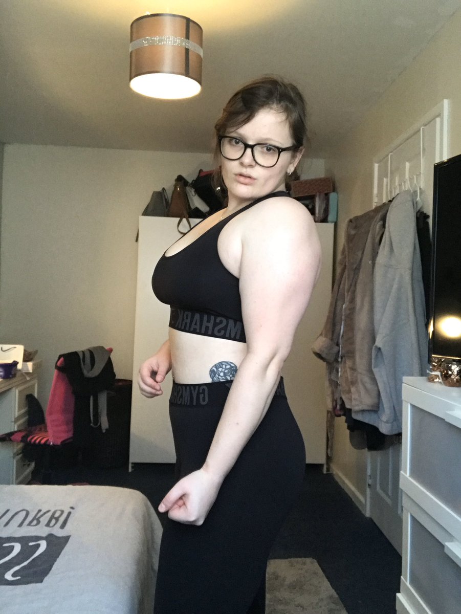 oneillfit's tweet photo. Tb to Christmas Day #fitness #gym #health #workout #gymshark #tattoos https://t.co/UV6j9Fc9cT