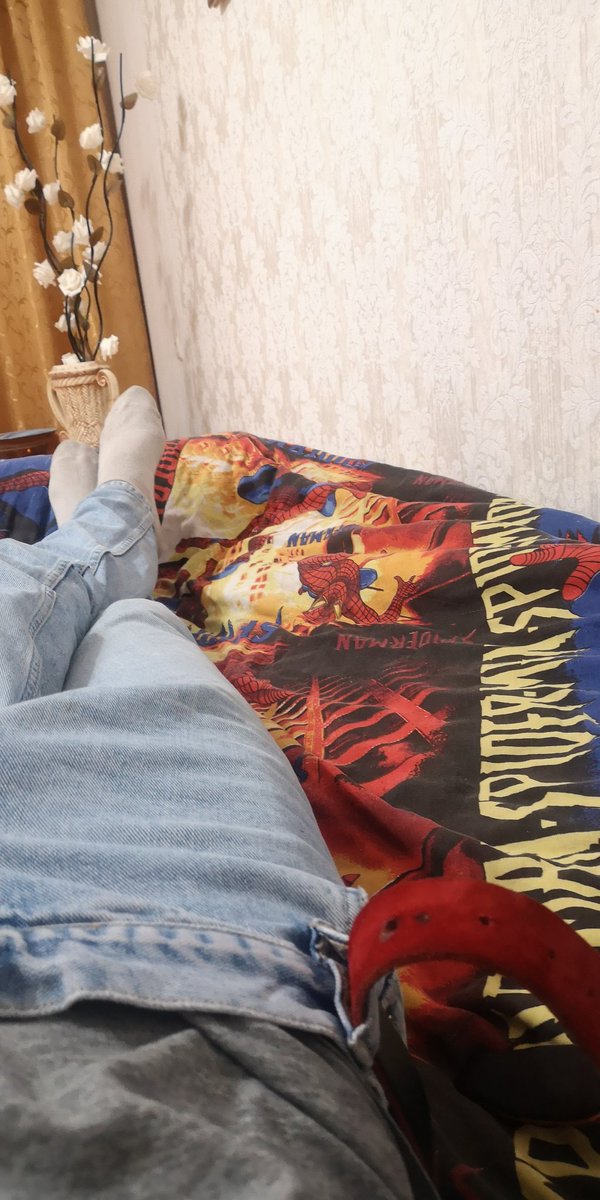 denis_diskoteka's tweet photo. Постель состоятельного парня https://t.co/Z6ZJFdJlq5