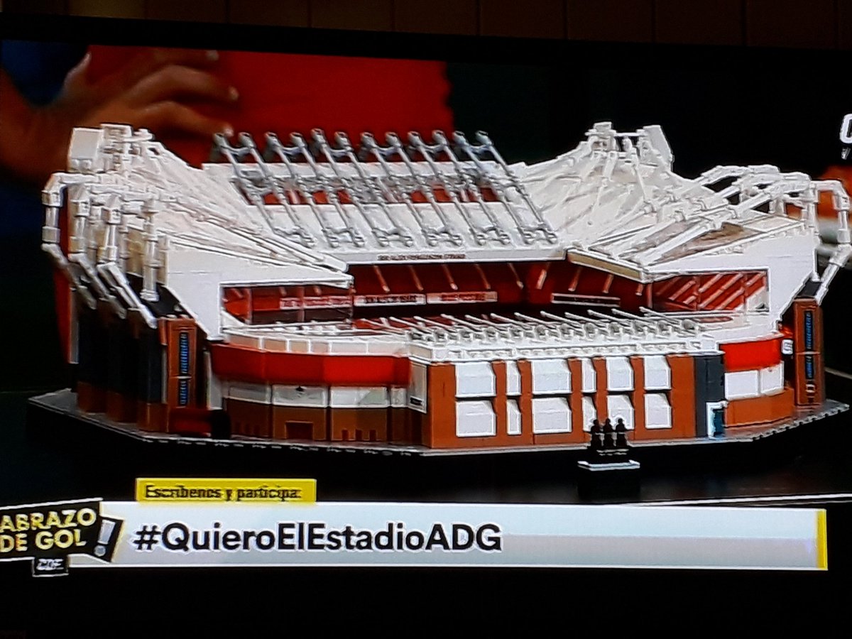 Gerardo_auditor's tweet photo. #QuieroElEstadioADG porque una de las cosas que mas me llaman la atención del futbol son los estadios y los ingleses son de categoria mundial. Old traford es el teatro de los sueños donde nada es mas hermoso que lo que ocurre en esos 90 minutos de ensueño 💪⚽️🏟❤ https://t.co/XNoT7UBgUm