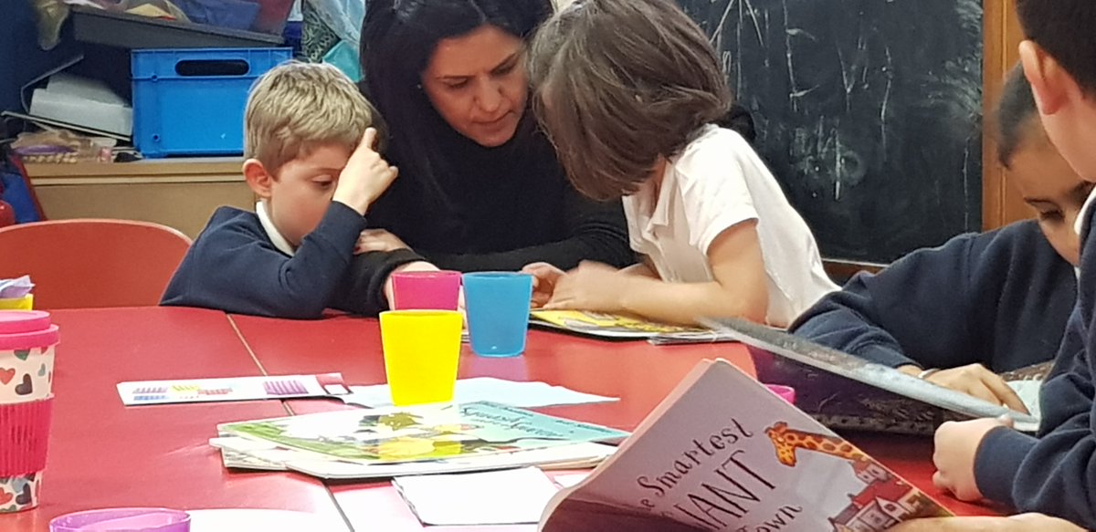 RPSinStirling's tweet photo. Some P1 children and parents having fun at our P1 workshop. This weeks topic was Reading. We made up our own stories with picture prompts and listened to some of our favourite Julia Donaldson books!#improvinglearning #parentalpartnership #supportingearlylearning #literacyathome https://t.co/47IJFSiC4e