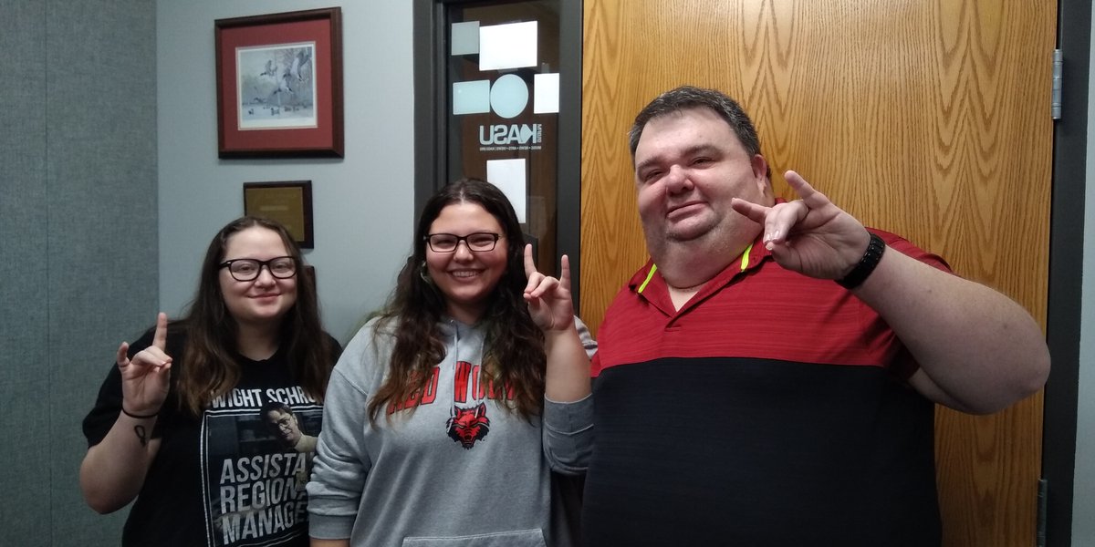 AStateResearch's tweet image. Meet @AStateResearch students Melanie Ricker &amp;amp; Alexus Leonard who are presenting @NCUR2020! They are juniors &amp;amp; focus their research on determining a correlation between the amount of financial literacy a student has &amp;amp; amount of education had by their immediate family members.