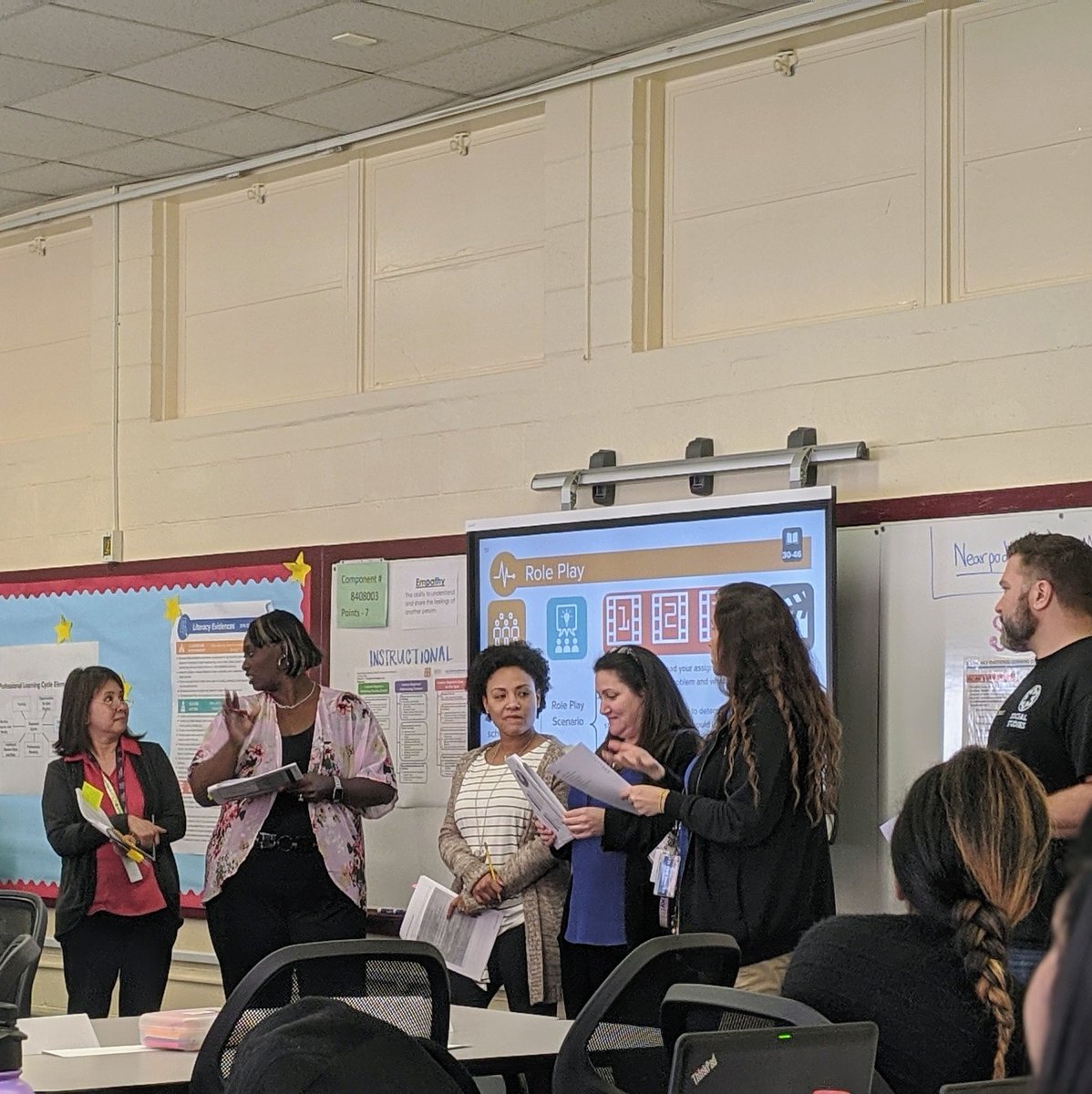 MariaGaspar25's tweet photo. @SWLC_OCPS is engaging in leadership content through role playing @ocpsPL #ocpsdplc @MacInActionOCPS @HorizonWestOCPS @LakeComoK8_OCPS @FreedomMiddle @Cherokee_OCPS https://t.co/VbjfUToPan