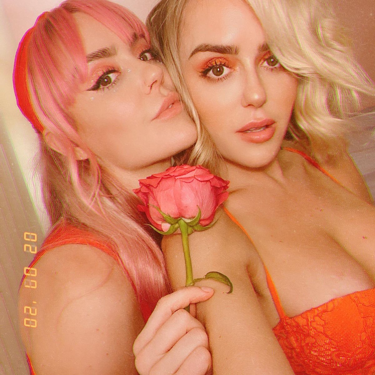 Celebrating love in all its forms this week; self-love cause that's where it all starts from, love of life, love for your family, love for your tribe, and romantic love, sending you all some extra ❤️💕 this week. #valentines #love