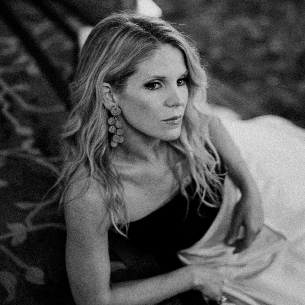 PACBrokenArrow's tweet photo. Oklahoma native KELLI O'HARA makes her Broken Arrow debut Feb. 15 in the Kristin Chenoweth Theatre! Tix https://t.co/8bLsMBMVFp #bapac #kelliohara #spotlightseries https://t.co/ORZcGZrpAL