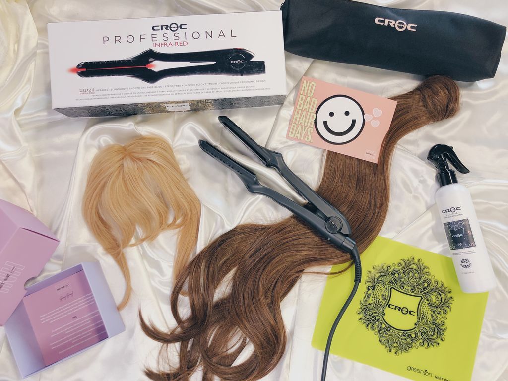 INSERT NAME HERE tweet media