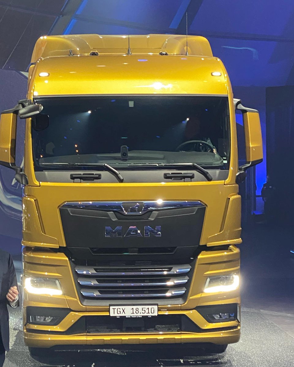 Commercial Motor tweet media