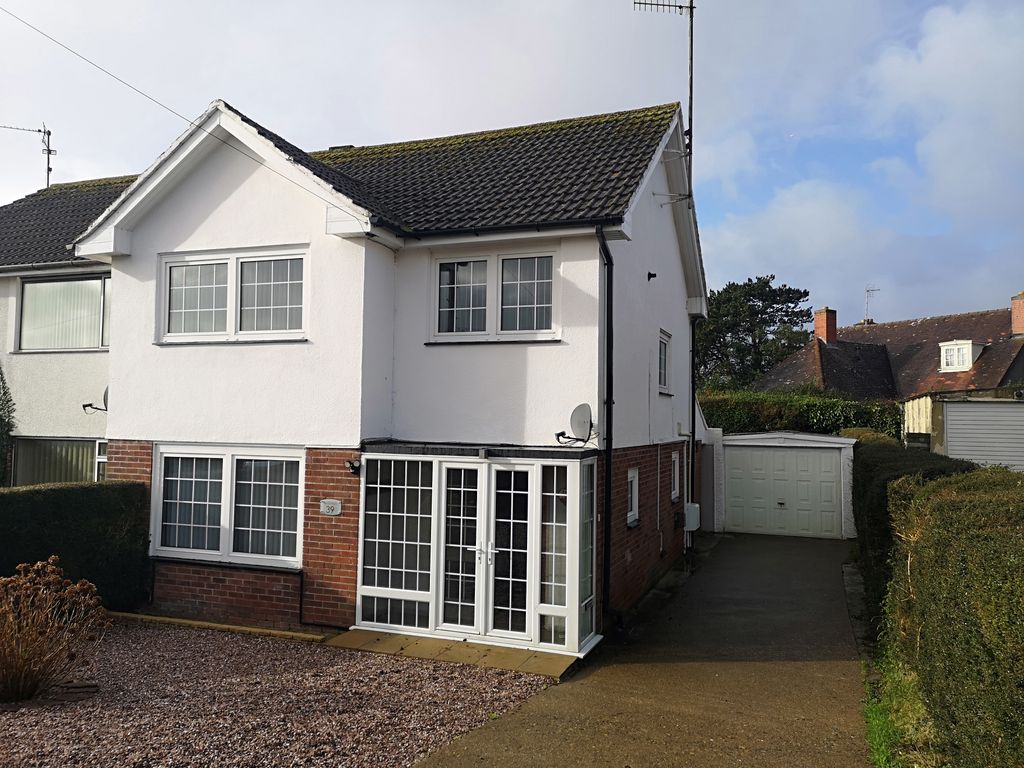 StructSurvey's tweet image. Despite the windy conditions, all surveys were completed today, including these two properties in #Milfordhaven and #Swansea 
Special mention to @WWProps and also to one of our private clients for today's instructions.