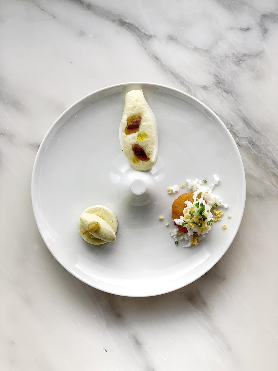 CeboRestaurant's tweet photo. «Un viaje al origen del cocido»
#EldeAurelio #Elcocidodetodos
Los ingredientes más básicos pasados por el filtro de nuestra cocina, la de CEBO. Nuestra visión personal con guiños mar y montaña.
#lacocinadefrente
@TasquiEnfrente @chef_yeyo https://t.co/icbEEDH2rD
