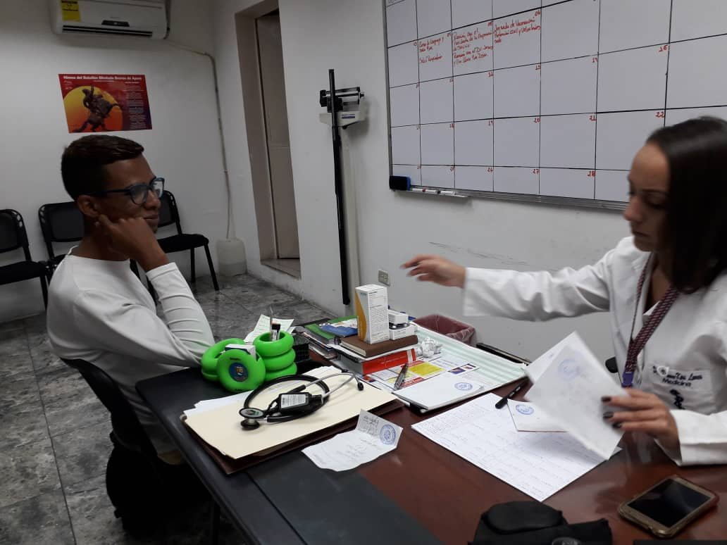 3_dsdc's tweet photo. #Hoy10Feb| Fueron atendidos nuestros Luchadores Sociales Bolivarianos Distrito Capital por la Asistencia Medica... Seguimos Trabajando por la salud de nuestros LSB.
#ConviasaNoEstáSola @NicolasMaduro @ErikaPSUV @AlvaradoC_MPPS @chuotaouil @AlcaldiaCCS @FFM_Oficiall @PartidoPSUV https://t.co/WI1SiHgWDJ