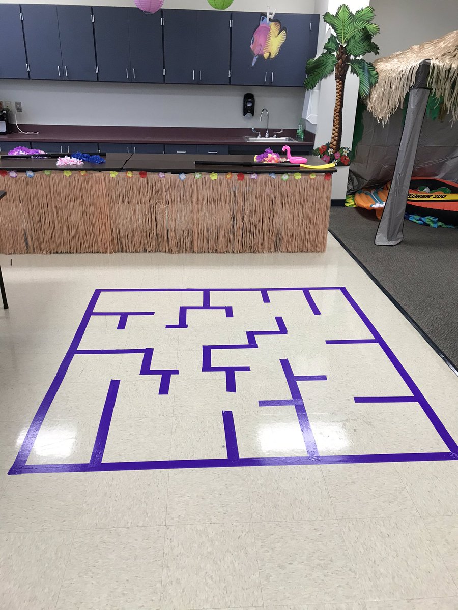 gallowaylib's tweet photo. Getting ready for our coding night! #rugelallin #misdlibraries #codeplaytalk https://t.co/EdtBlmuNGN