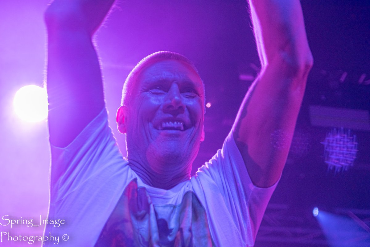 SpringImages's tweet photo. The Happy Mondays @ Rock City 2019 https://t.co/TAAIFc0uer
