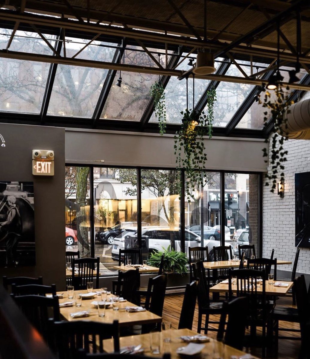 catchvybz's tweet photo. Welcome to the app @vialecambridge !

We love the vibes in this naturally lit space and the food is divine. Highly recommend for a date night!

📸: @CMcIntoshPhoto 
#vibes #catchvybz #restaurant #bar #dinner #lunch #bar #cocktails #cambridge #centralsq #datenight https://t.co/FbyPhpvV2f