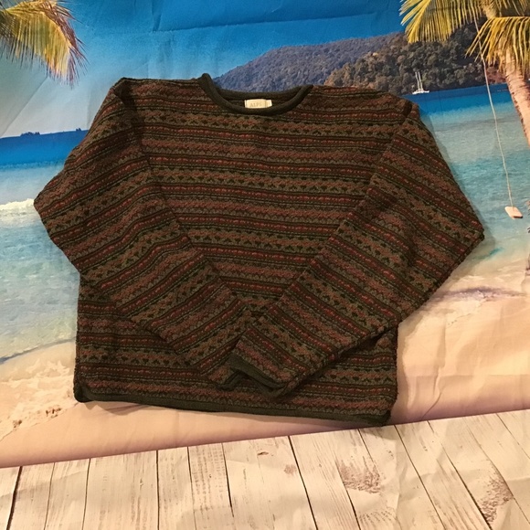 jendemusis's tweet photo. So good I had to share! Check out all the items I'm loving on @Poshmarkapp #poshmark #fashion #style #shopmycloset #alps: https://t.co/HrQrq66m5d https://t.co/eXv659SM4u