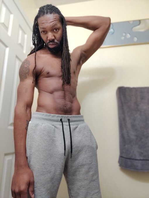 So where's breakfast? https://t.co/pmAaT5bwgx<a href="/tag/bdsm"class="tags"><span>#bdsm</span></a><a href="/tag/bdsmlifestyle"class="tags"><span>#bdsmlifestyle</span></a><a href="/tag/corazonleather"class="tags"><span>#corazonleather</span></a>
