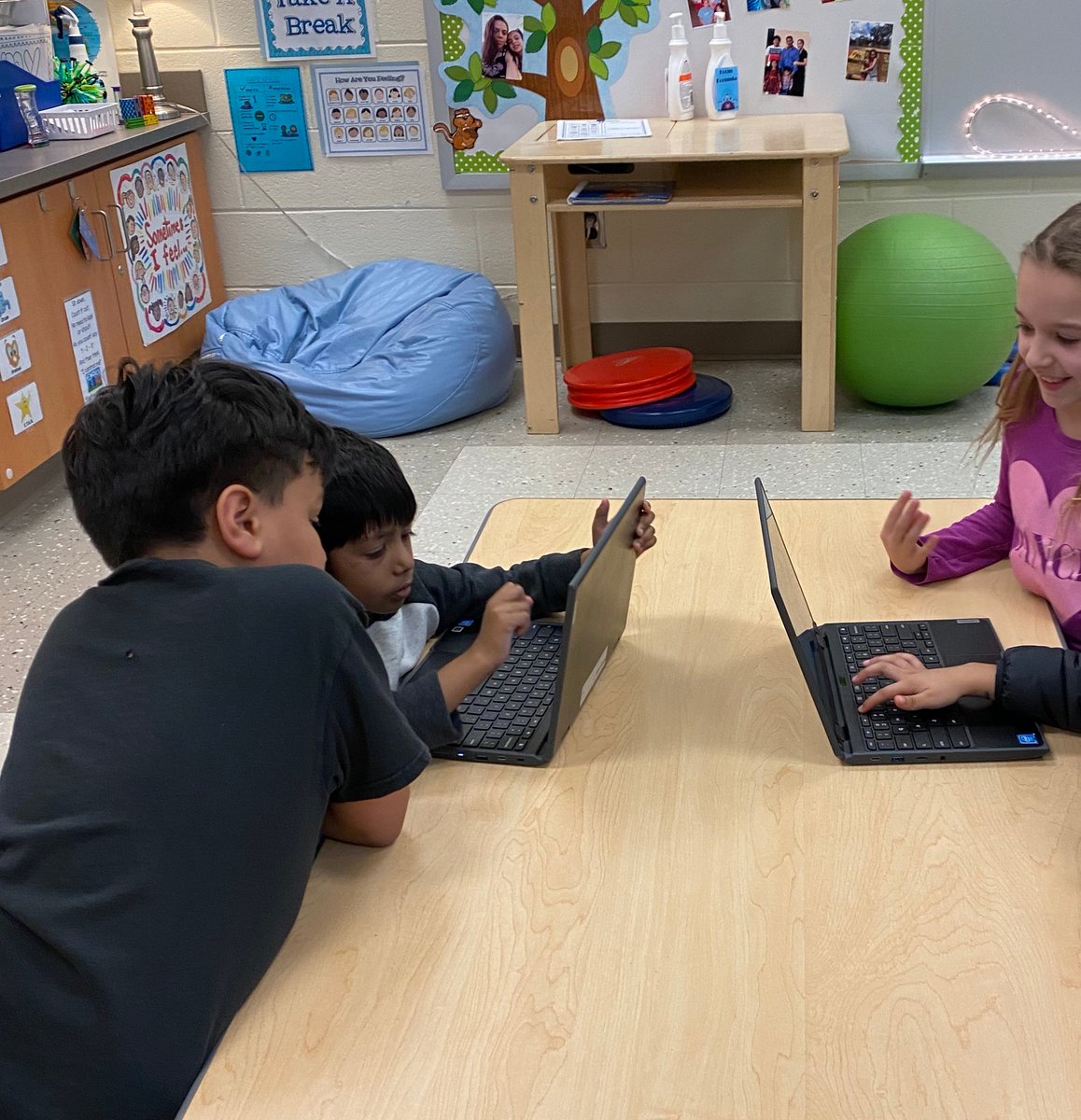 It's always great to spend time with our 4th grade tech buddies! <a href="/bwatsonsunshine/">Mrs. B Watson</a>