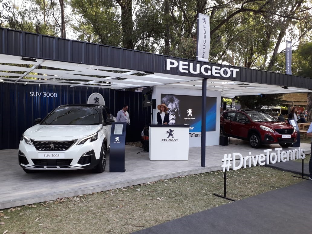 Motor1Argentina's tweet photo. #EstoPasaAhora
Buenos Aires Lawn Tenis Club: Peugeot cierra junto al Argentina Open de Tenis la serie de test drives #SUVTour, donde participaron los lectores de Autoblog.
Ver nota: https://t.co/0fS6cVay7U https://t.co/TSqTHtQ8yx