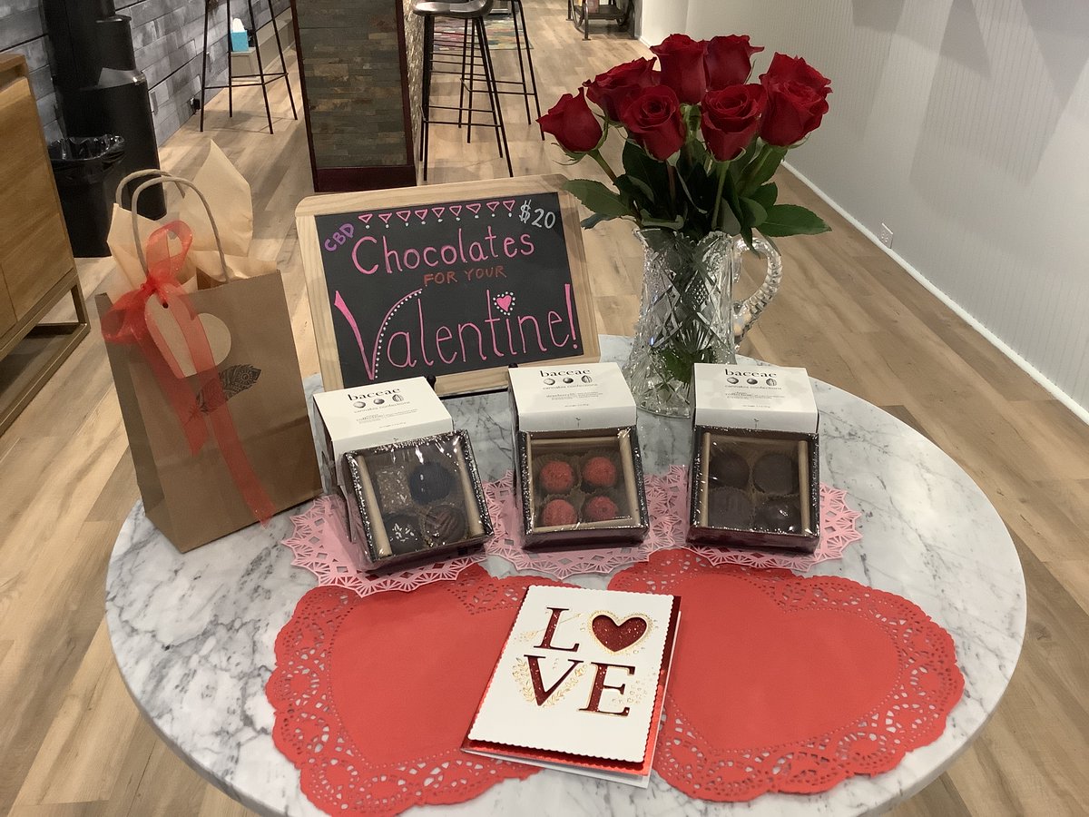 CbdProvidence's tweet photo. #ValentinesDay is just around the corner❤️Get  bae  or  yourself  the  gift  of  #cbd #MondayMotivation https://t.co/p2DYqETXe5