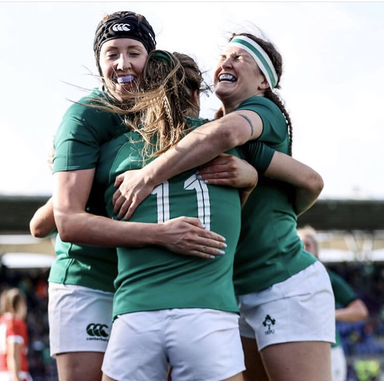 AoifeMc15's tweet photo. Love this team and that winning feeling!! ๐๐ฎ๐ชโ๏ธ
Bring on the next challenge! ๐ช๐ผ
.
.
#womenssixnations #irishrugby #womensrugby #ireland #irelandvwales #secondrow #growth #lovethisteam #gameplanexecuted #winningways https://t.co/vXlmm3JjnI