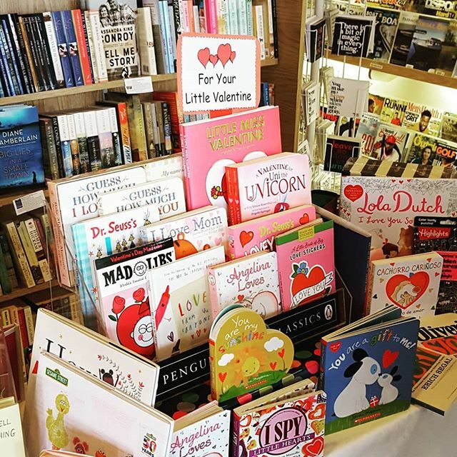 ❤LOVE is the Bookstore Air ❤ #booklover #readerslovebooks #booksnotchocolate #valentinesday #islandbooksobx #islandbookstoreobx #readeveryday #buylocalobx ift.tt/3brR8xe