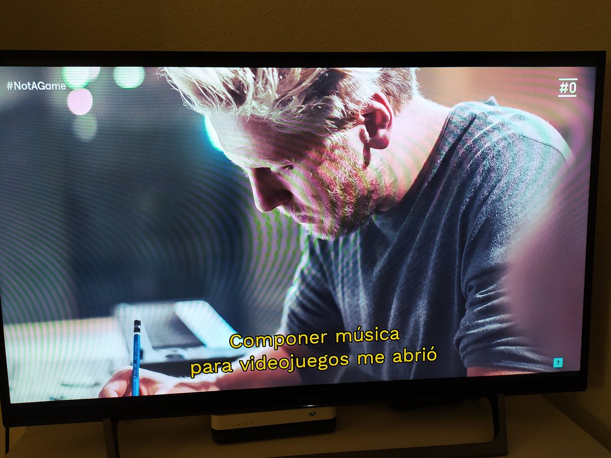 KoreanZ_'s tweet image. Viendo #NotAGame con los míos.