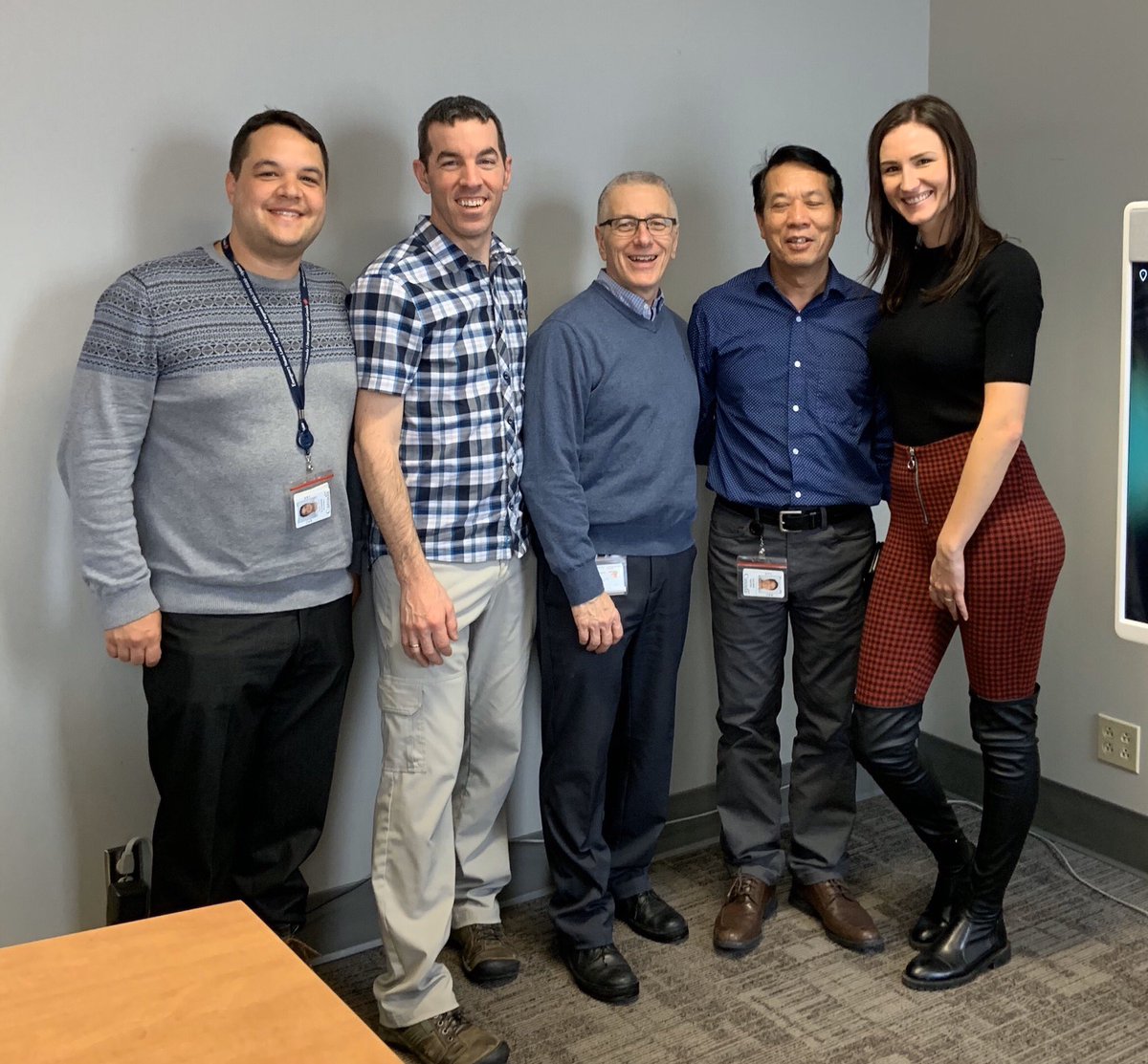 sarchibald13's tweet photo. Super belle visite à Montréal aujourd’hui avec l’équipe régionale du DPI.  Great visit with @SSC_CA CIO regional team in Montreal today. I heard about the good work they are proud of as well as the challenges and where we need to improve. #sscexcellenceSPC. https://t.co/NG6xj1pz2F