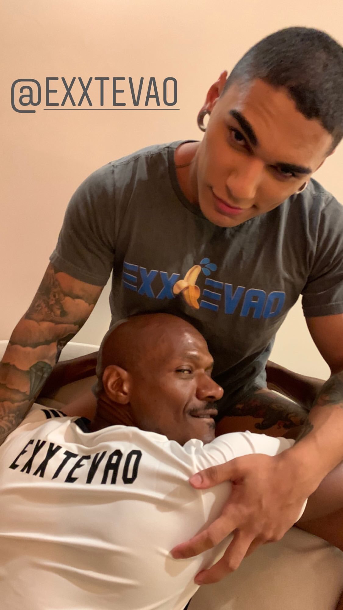 TEAM RHYHEIM  on X: Rhyheim and @exxtevao in Rio de Janeiro on February  8, 2020. | @SRhyheim t.coOoXNWD30t6  X