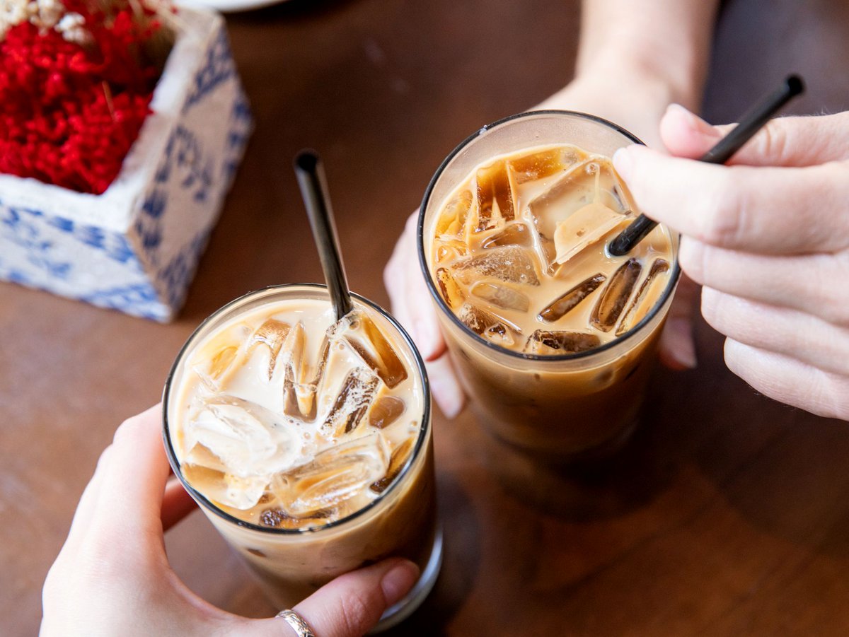 Vietnamese Iced Coffee to motivate your Monday ⚡ 
.
.
.
.
.
#littlesisterMB #manhattanbeach #southbay #eaterLA #foodies #eatmunchies #LAist #YelpLA #eeeeeats #latimesfood #munchies #eatguide #noleftovers #vietnameseicedcoffee