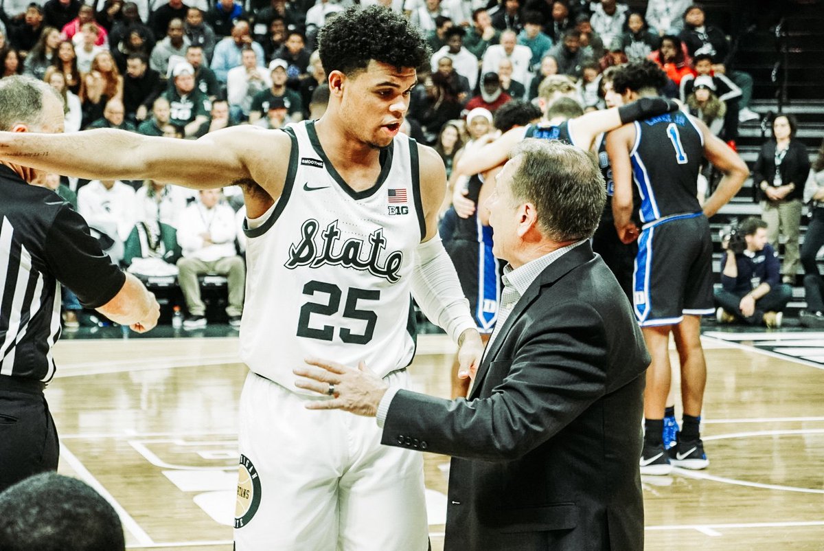 brealstudios's tweet photo. Hey @CoachDaneFife I’m a local videographer and photographer and I’ve been a huge MSU fan my whole life. I’ve managed to turn what I love into a job and have covered numerous high school events including Peach Jam. I have been trying to work up into the college level (1/3) https://t.co/pe7ZfiRa4t