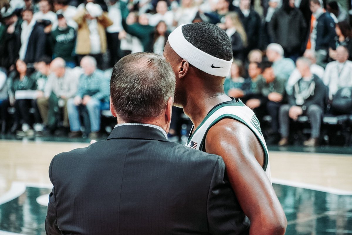 brealstudios's tweet photo. Hey @CoachDaneFife I’m a local videographer and photographer and I’ve been a huge MSU fan my whole life. I’ve managed to turn what I love into a job and have covered numerous high school events including Peach Jam. I have been trying to work up into the college level (1/3) https://t.co/pe7ZfiRa4t