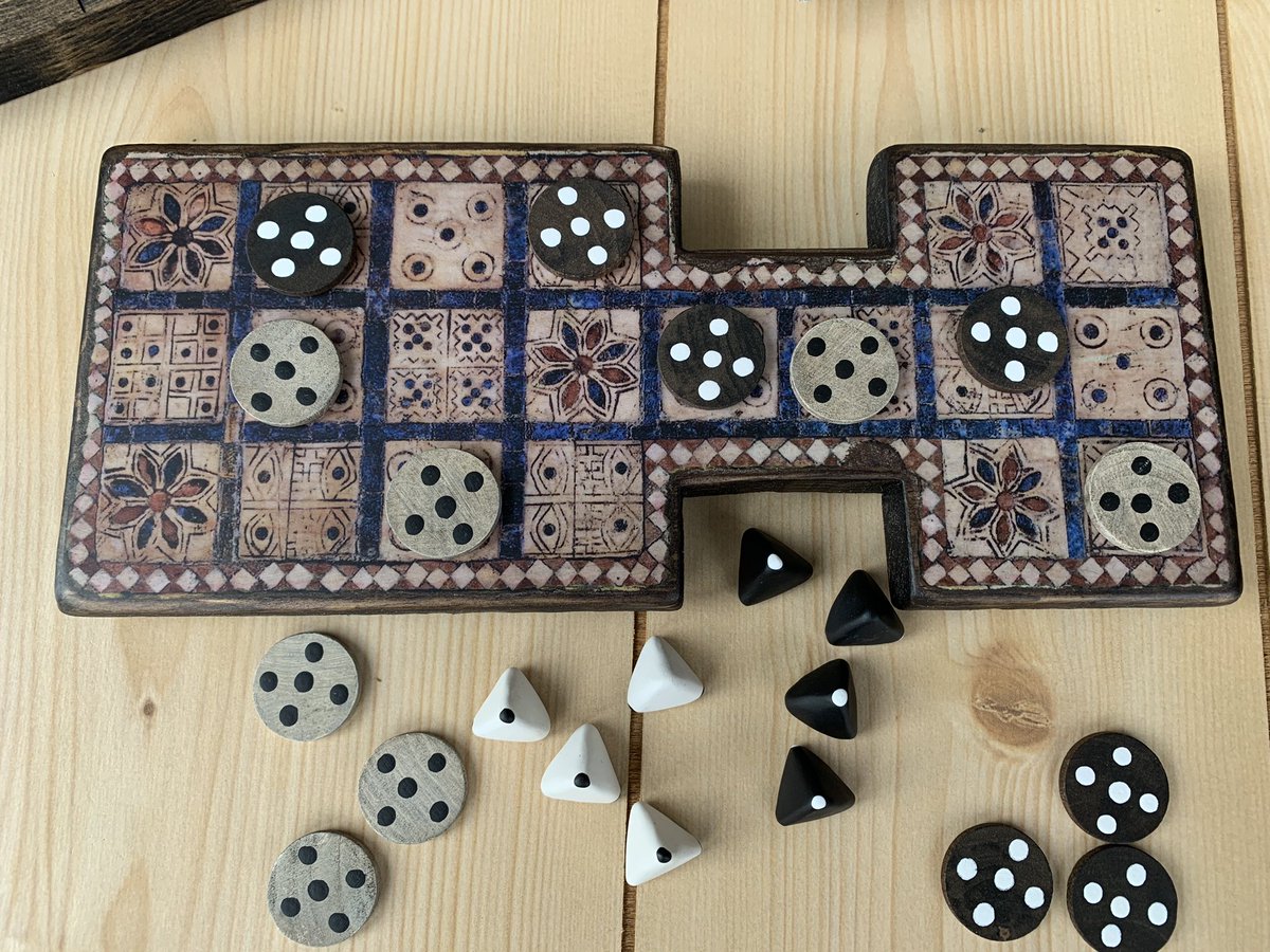 BustedKnuckleRC's tweet photo. #tabletopgames #ValentinesDayGifts #chess #gamer #indiedev #spiel #Essen #gamedev #DnD #cards #gaming #games #GamersUnite #soboard #ComicCon #cardgames #garycon #CES2020 #BryceCon #handmade #PAXEAST #indie #cardgame #boardgame #bgg #ValentinesDay2020 https://t.co/TlAGLOmDNG https://t.co/7En2Vu0ZUx