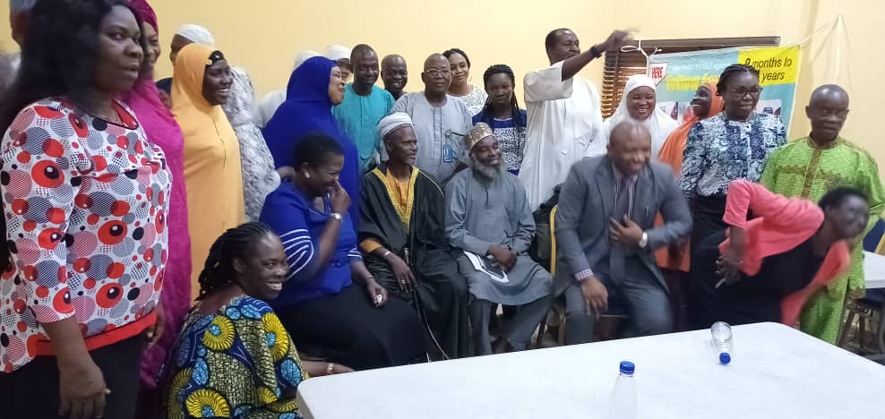 Luchi _Gloria tweet media