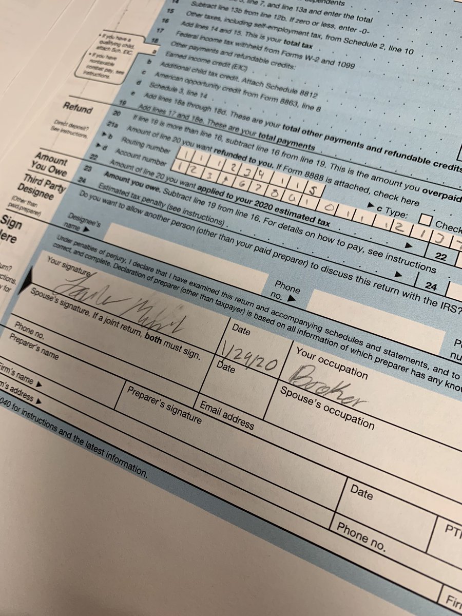 MrsAmerica09's tweet photo. Catching up on grading after a week at #TCEA. Before leaving I taught them how to file a 1040 with one W-2 and had them choose their dream occupation. Loved reading their responses! #scorpionsaimhigh #lovethesebabies https://t.co/dZi16bYale