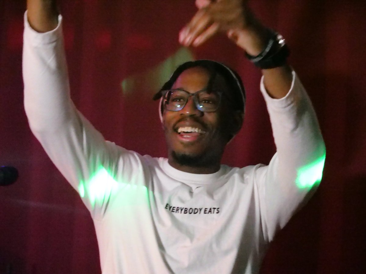 Sleazyomi's tweet image. Ayyyye bring dat shit down here!!!