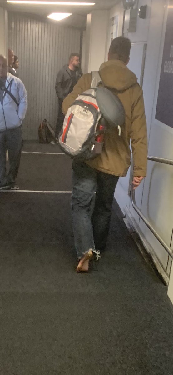 To ⁦<a href="/DustinFox37/">Dustin Fox</a>⁩, check out this savage getting off the plane in Detroit from the CLE...