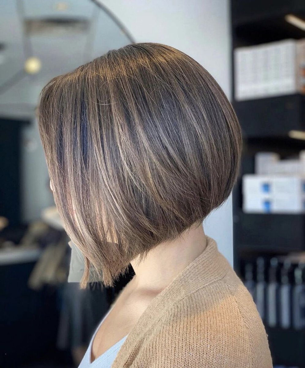 This is the a-line bob you've always wanted. Make an appointment with Molly at our #Newton location to have this classy cut all to yourself😍 bit.ly/alinebob
