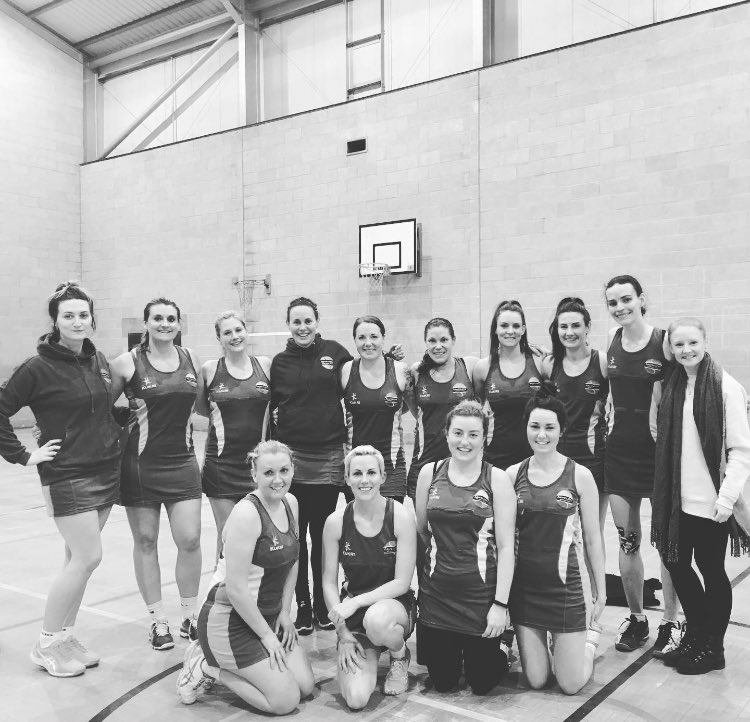RawcliffeNetbal's tweet photo. 💚some netball love💚 
#netballteam #netballclub #teamgreen #netballfamily #NYNAL #womensupportingwomen #womeninsport #thesegirlscan #netballlife https://t.co/go1UU0OB2u