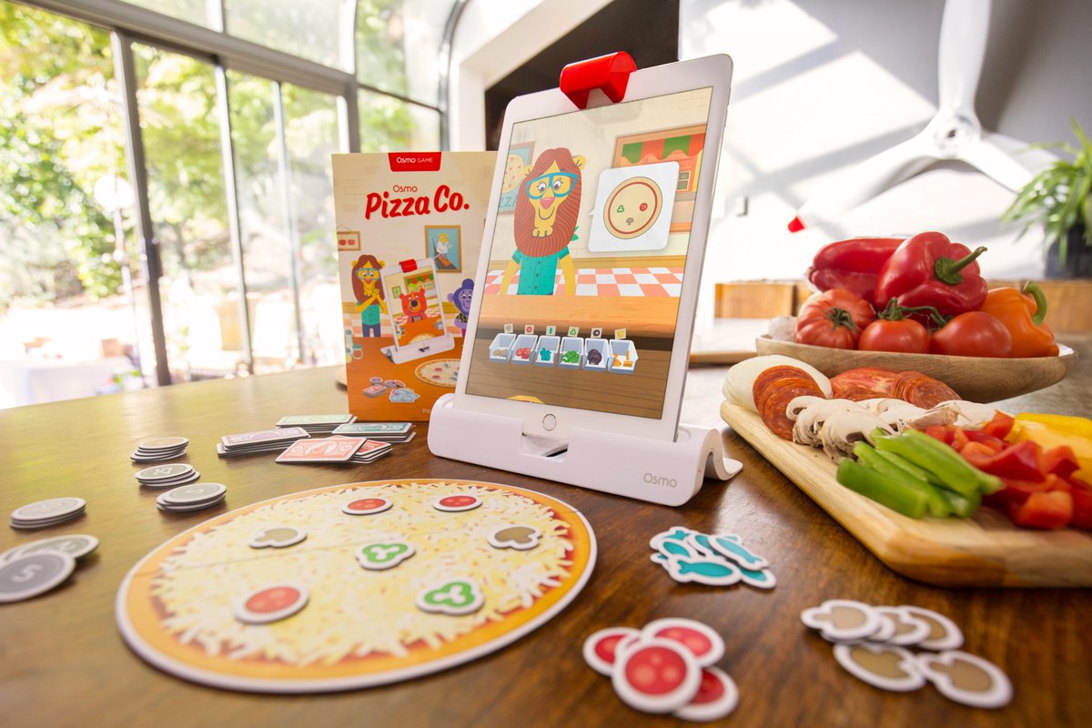 OTIS4educators's tweet photo. Celebrate #NationalPizzaDay by playing #OsmoPizzaCo! 🍕 @PlayOsmo https://t.co/48IiMgdURM