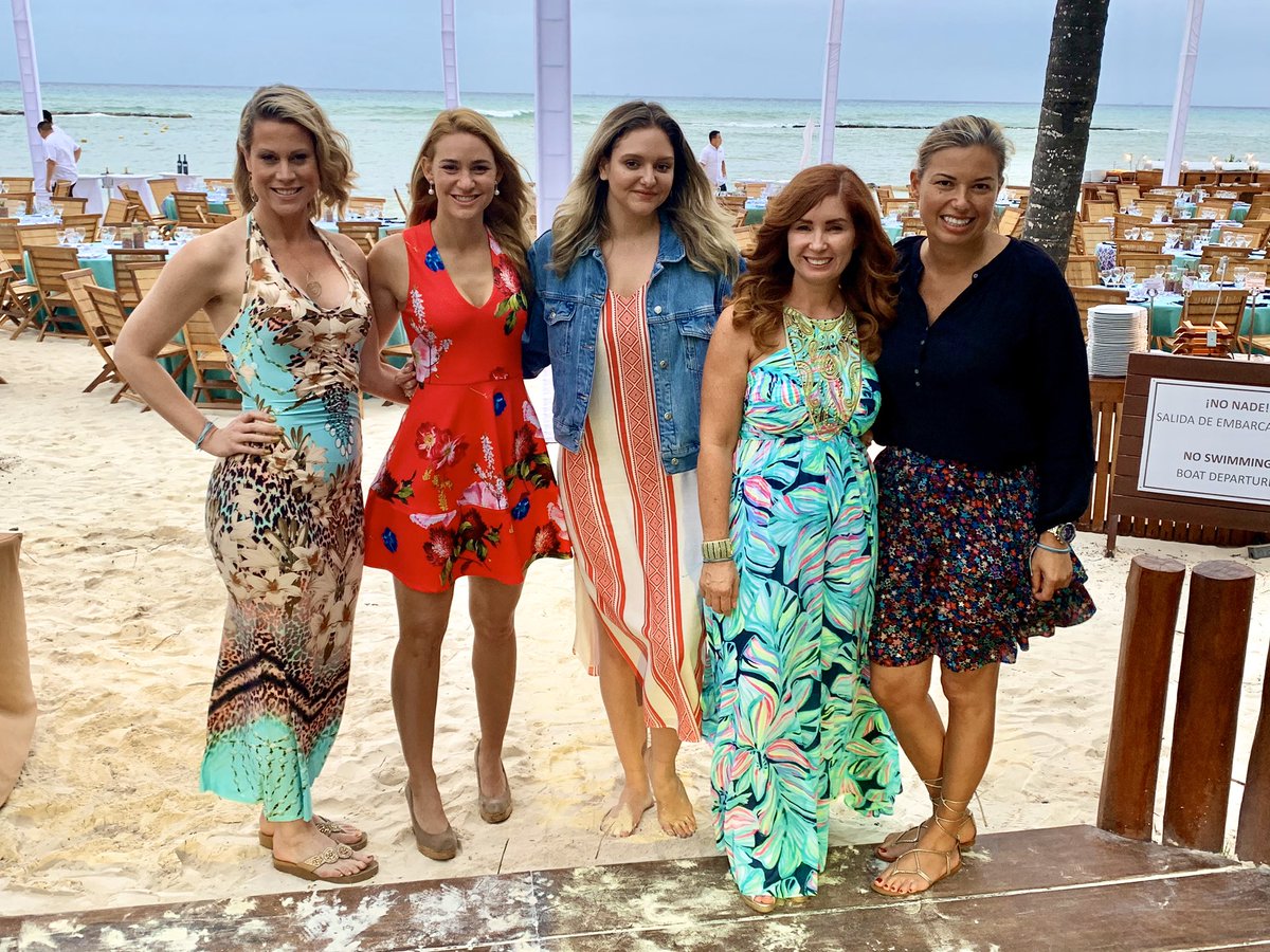 Sun, sand &amp; crypto <a href="/SatoshiRoundtbl/">The Satoshi Roundtable</a> 

Huge thanks to <a href="/brucefenton/">Bruce Fenton</a> <a href="/LoughranDolan/">Amy Loughran-Dolan</a> <a href="/Blabby_24/">Abby Weisman</a> for making it possible to chat OpSec, PSBT, LN &amp; VC at a pool beachside with old friends &amp; new

And a huge thank you for the opportunity to have way too much fun as the emcee !