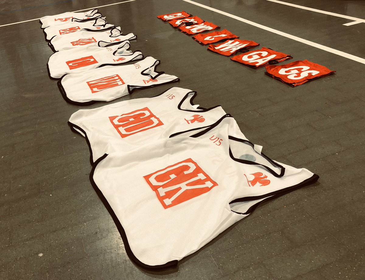 cookie_LLC's tweet image. What a Quarter final with these girls! It’s days like these, I love my job @Hurst_Netball ❤️🖤 #proudcoach #teamresilience