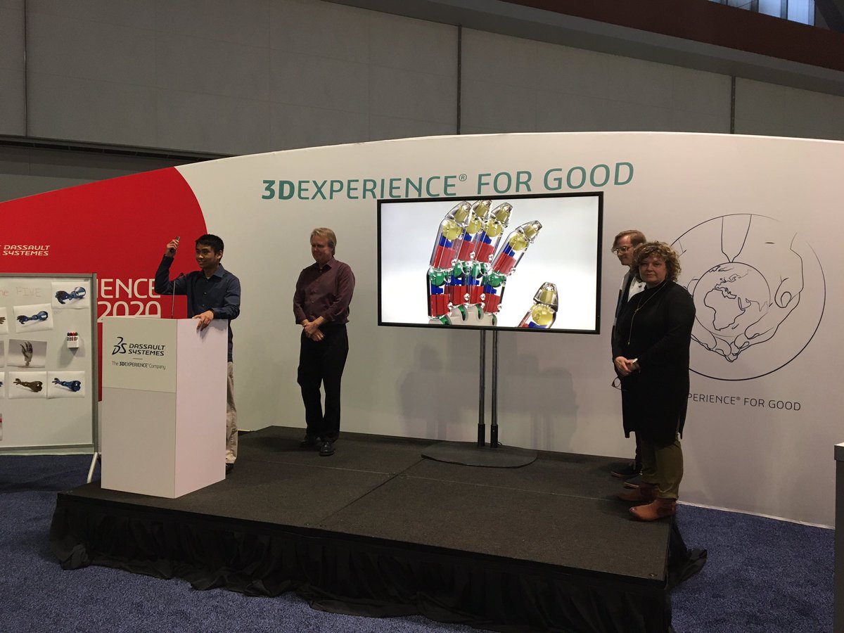 michelcloutier's tweet photo. Team 5 making a great presentation of their #3DXforGood prosthetic hand design at #3DXW20 https://t.co/tzoWZX1Pwb